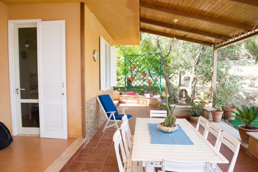 Lomarchi Holiday Home Carini Exterior photo